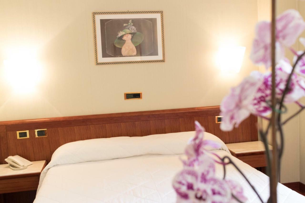 Palace Hotel Civitanova Marche Luaran gambar
