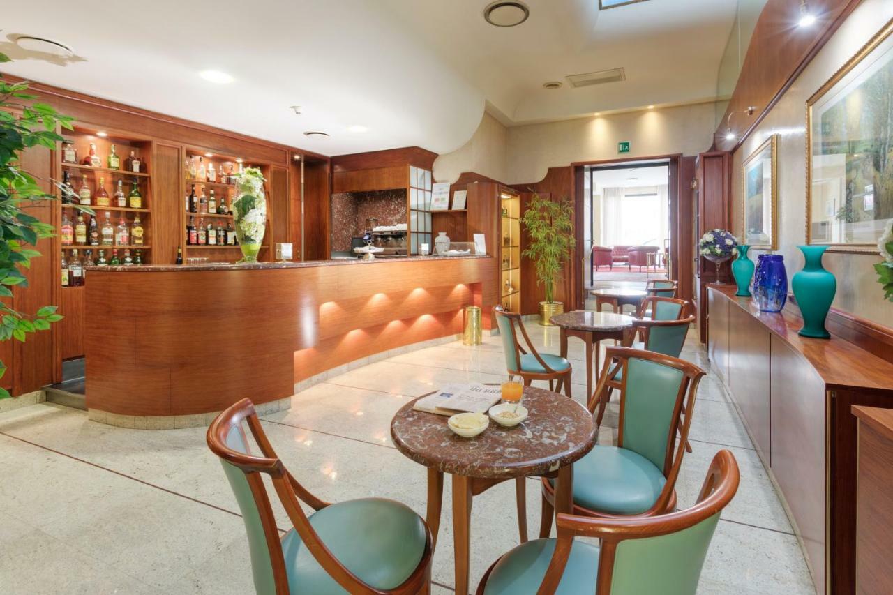 Palace Hotel Civitanova Marche Luaran gambar