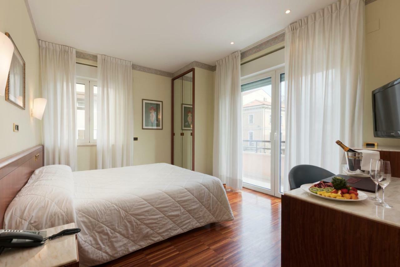 Palace Hotel Civitanova Marche Luaran gambar