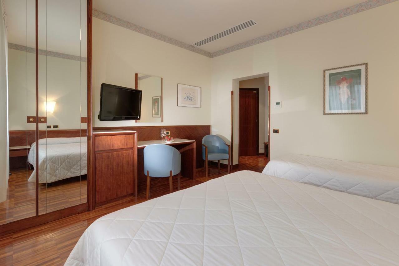 Palace Hotel Civitanova Marche Luaran gambar